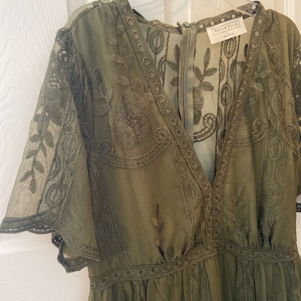 Bella Ella Boutique Light My Fire Olive Lace Mini Dress L✨NEVER WORN/BRAND NEW